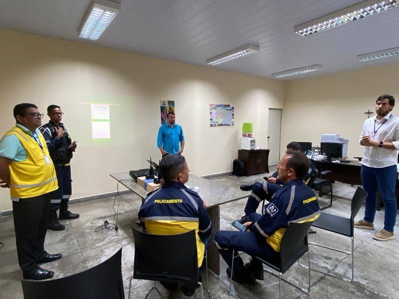 Policiamento de CG recebe talonario.